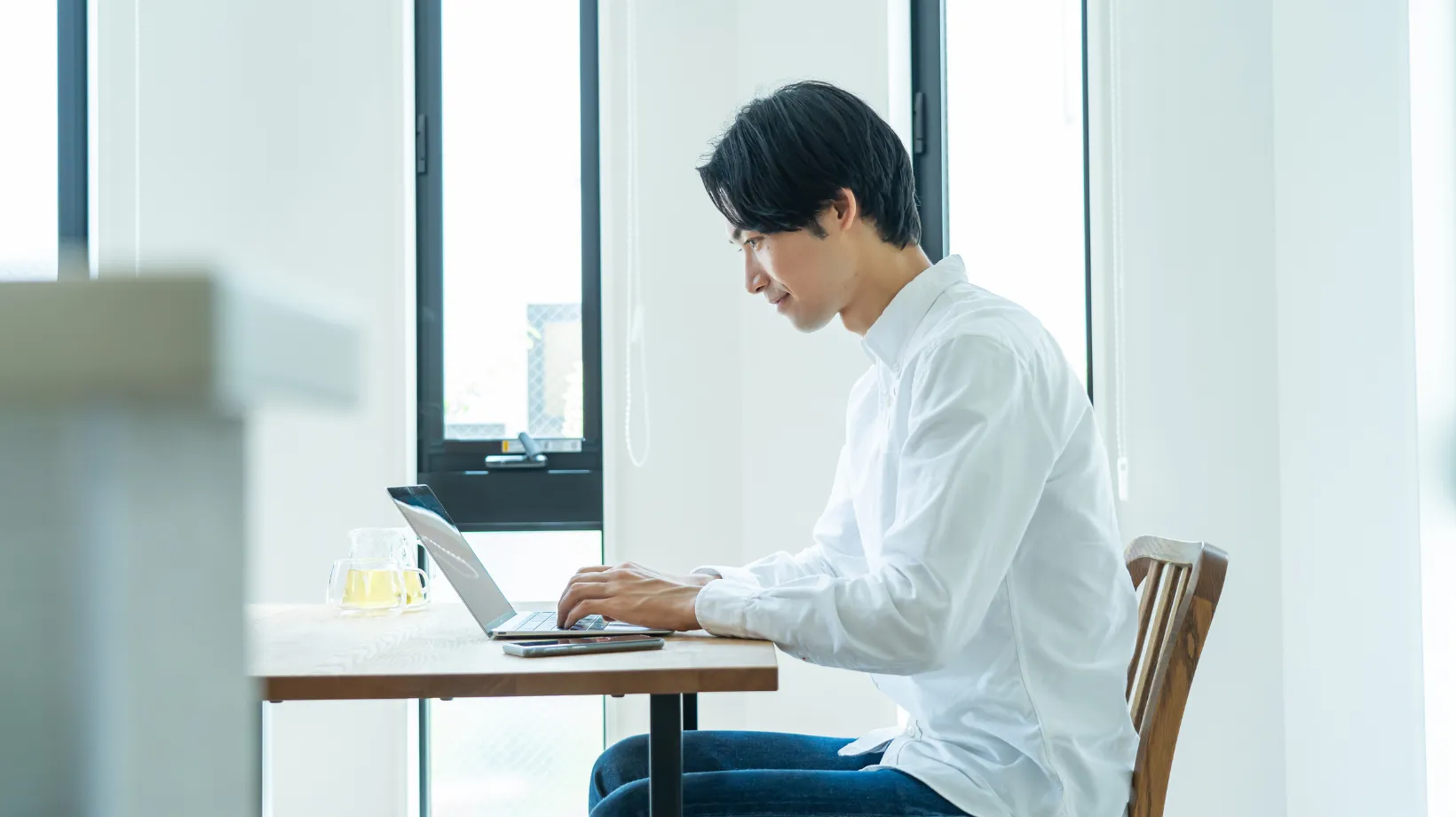 テレワークにおすすめの便利グッズ8選！在宅ワークを快適にする便利アイテムをジャンル別に解説！